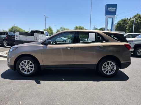 Used 2018 Chevrolet Equinox LS AWD/4WD image 7