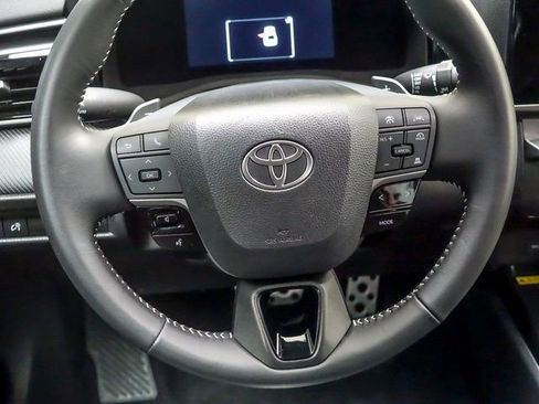 Certified 2025 Toyota Camry SE image 14