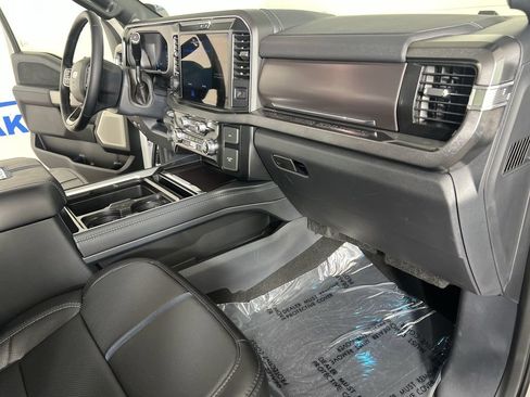 Used 2026 Ford F350 Platinum w/ Tremor Off-Road Package AWD/4WD image 29