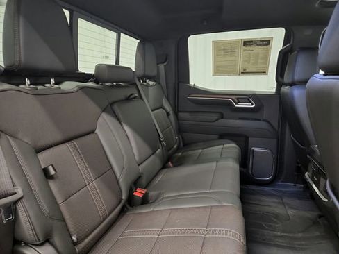Used 2024 Chevrolet Silverado 1500 High Country w/ High Country Premium Package AWD/4WD image 34