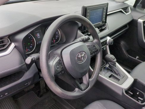 Used 2022 Toyota RAV4 XLE w/ Convenience Package image 15