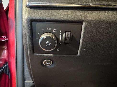 Used 2015 Jeep Grand Cherokee Overland w/ Advanced Technology Group RWD image 14