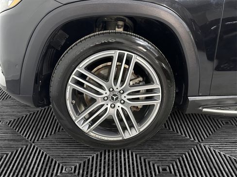Used 2023 Mercedes-Benz GLS 450 4MATIC image 14