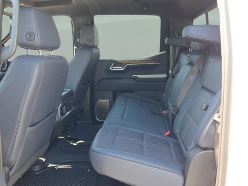 Certified 2024 Chevrolet Silverado 1500 High Country w/ Technology Package AWD/4WD image 10