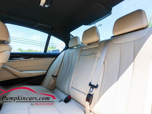 Used 2021 BMW 530i xDrive w/ Convenience Package AWD/4WD image 23