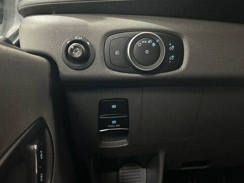 Used 2024 Ford Transit 350 XLT image 24