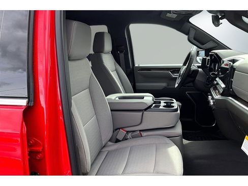 New 2026 GMC Sierra 1500 SLE image 11