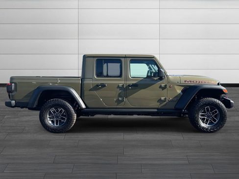 New 2026 Jeep Gladiator Mojave image 3