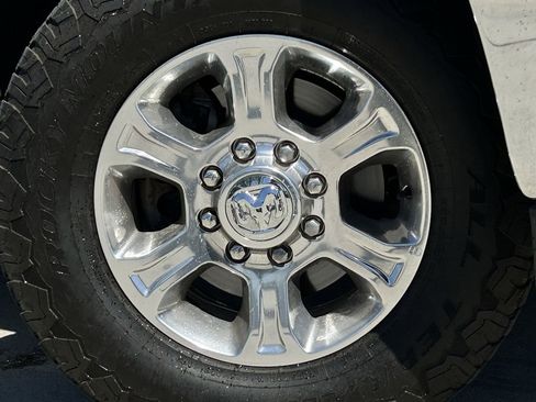 Used 2024 RAM 2500 Big Horn w/ Off Road Package image 11