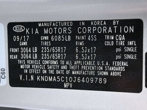 Used 2018 Kia Sedona L FWD image 9