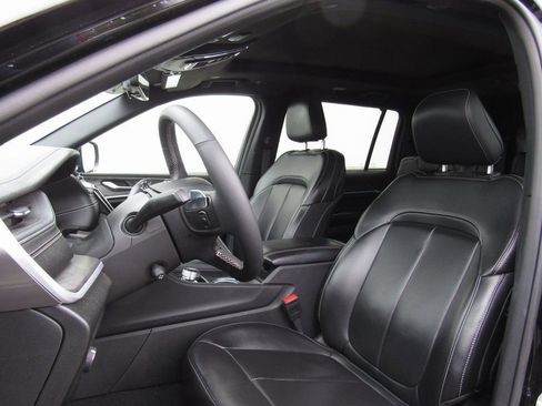 Used 2024 Jeep Grand Cherokee L Limited w/ Luxury Tech Group II image 12