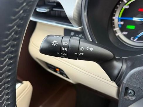 Used 2021 Toyota Highlander Platinum AWD/4WD image 23