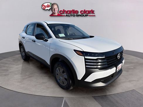 New 2026 Nissan Kicks S FWD image 8