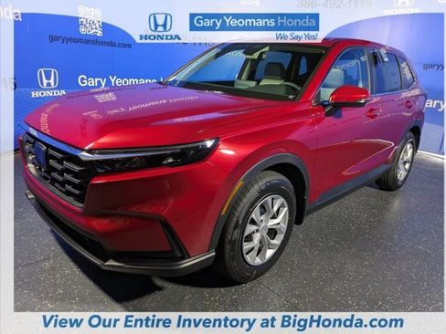 Used 2025 Honda CR-V LX image 11