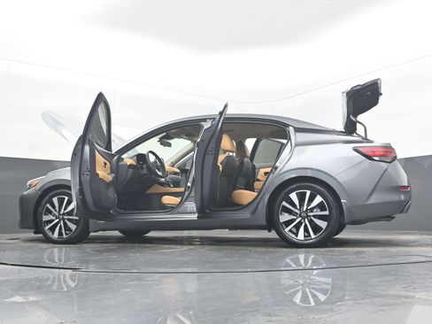 Certified 2024 Nissan Sentra SV w/ SV Premium Package FWD image 41