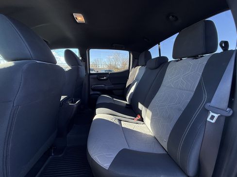 Used 2022 Toyota Tacoma TRD Sport image 29