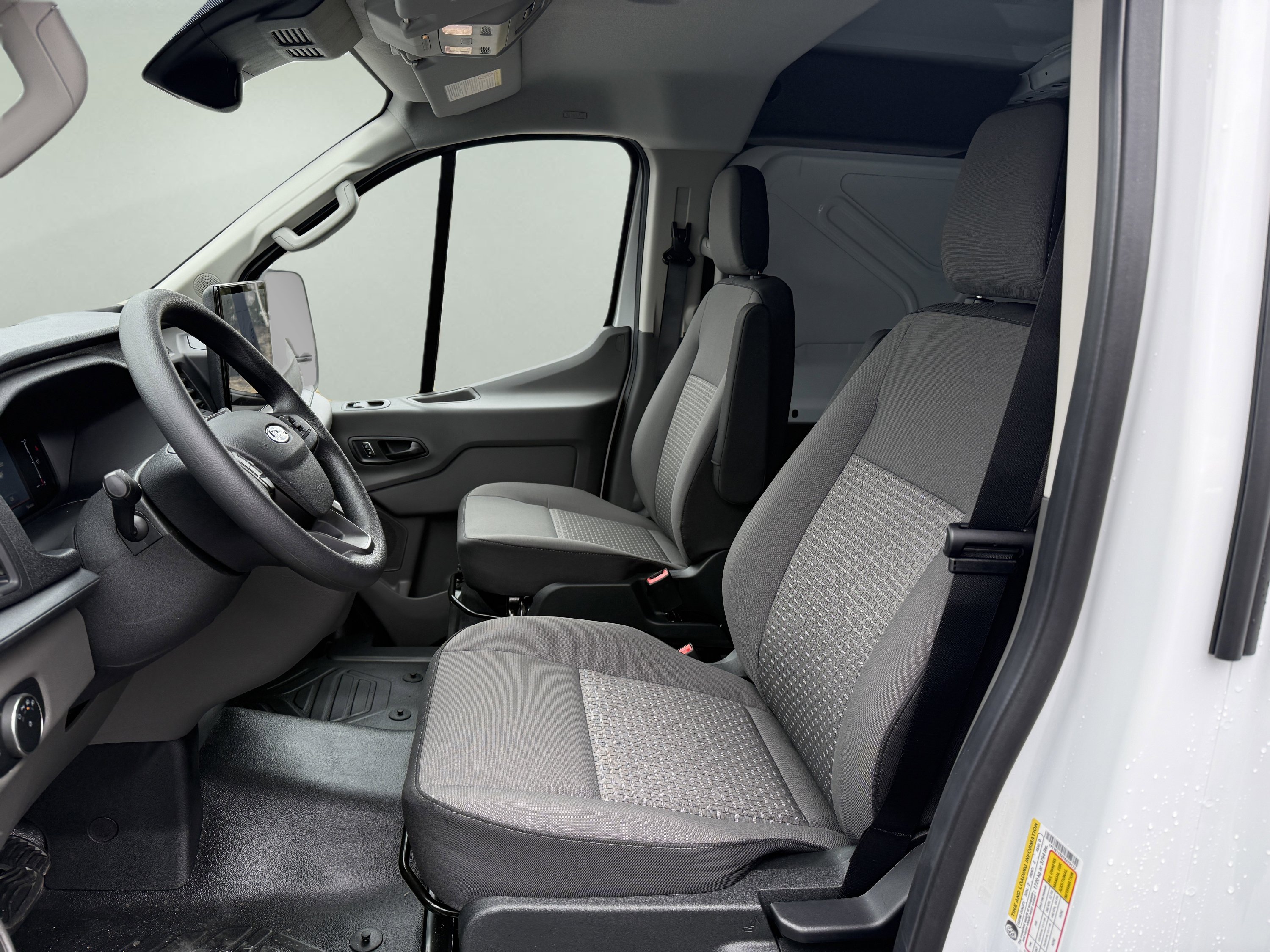 Used 2026 Ford Transit 150 Low Roof RWD image 10