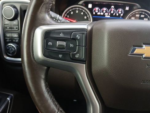 Used 2019 Chevrolet Silverado 1500 LTZ AWD/4WD image 11