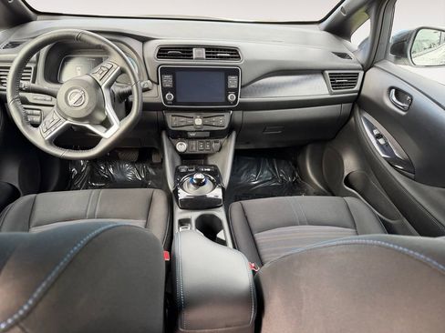 Used 2025 Nissan Leaf SV Plus image 31
