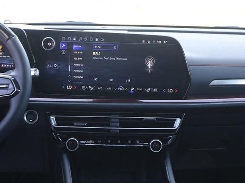 Used 2024 Chevrolet Traverse RS w/ LPO, Floor Liner Package image 26