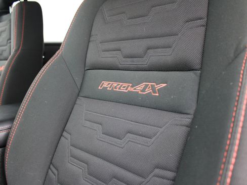Used 2023 Nissan Frontier PRO-4X w/ Pro Convenience Package image 19