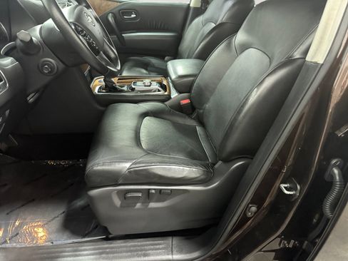 Used 2022 Nissan Armada SL w/ Captain's Chairs Package RWD image 9