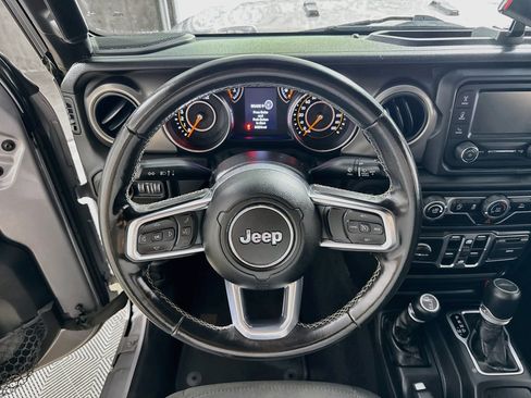 Used 2020 Jeep Gladiator Sport w/ Quick Order Package 24S AWD/4WD image 13