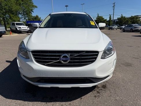 Used 2017 Volvo XC60 T6 Inscription w/ Climate Package AWD/4WD image 2