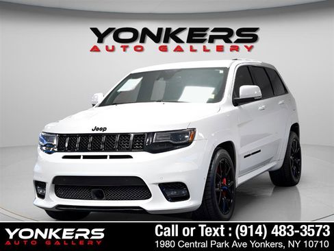 Used 2021 Jeep Grand Cherokee SRT image 16