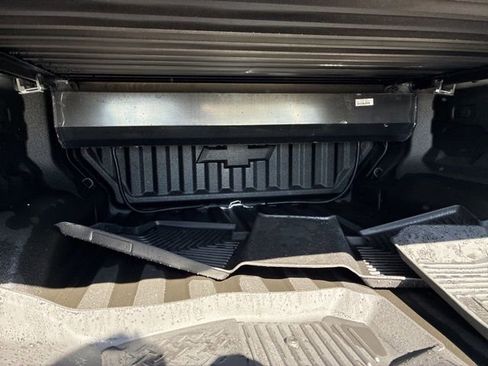 Used 2025 Chevrolet Colorado ZR2 image 17