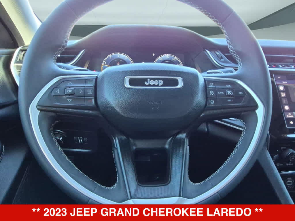 Used 2023 Jeep Grand Cherokee Laredo RWD image 22