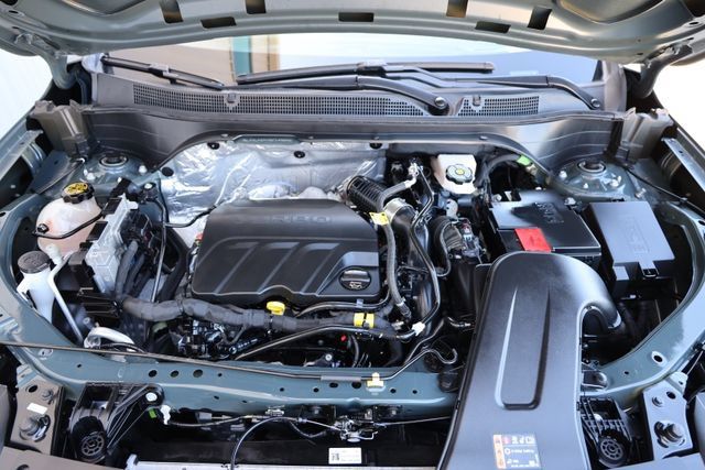 Used 2025 Chevrolet Trax LS w/ LS Convenience Package FWD image 26
