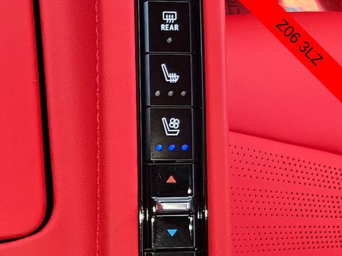 Used 2024 Chevrolet Corvette Z06 RWD image 30