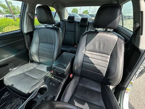 Used 2015 Toyota Camry XLE FWD image 27