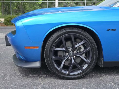Used 2023 Dodge Challenger R/T w/ Plus Package image 8