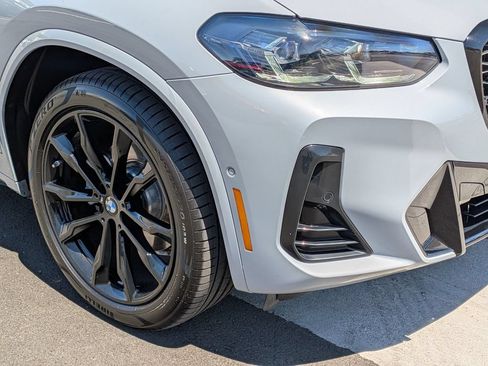 Used 2023 BMW X4 xDrive30i w/ M Sport Package AWD/4WD image 21