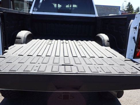 Used 2025 GMC Sierra 3500 Denali Ultimate AWD/4WD image 16