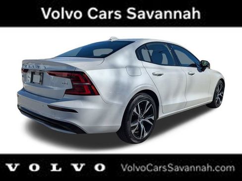 Certified 2025 Volvo S60 B5 Core image 5
