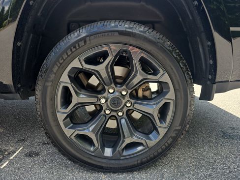 Used 2023 RAM 1500 Limited w/ Night Edition AWD/4WD image 33