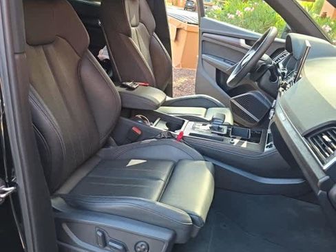 Used 2024 Audi Q5 e Premium Plus w/ Premium Plus Package AWD/4WD image 11