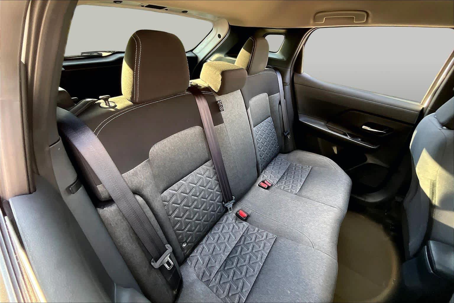Certified 2026 Nissan Kicks SV FWD image 19