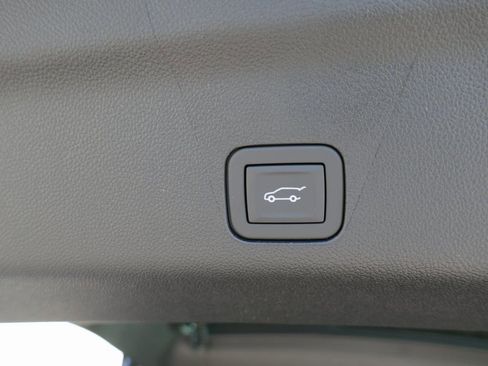 New 2026 GMC Yukon Denali w/ Denali Reserve Package image 14