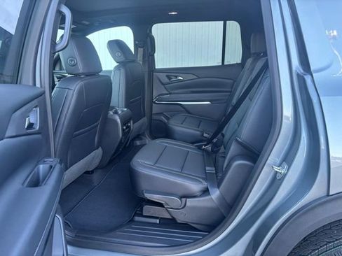 New 2026 Chevrolet Traverse LT w/ Sun and Wheel Package AWD/4WD image 13