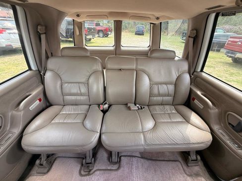 Used 1998 GMC Yukon 2WD 4-Door w/ Marketing Opt Pkg 5 image 22