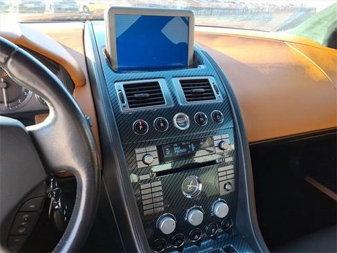 Used 2006 Aston Martin DB9 Coupe image 8