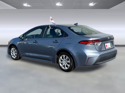 Certified 2023 Toyota Corolla LE image 3