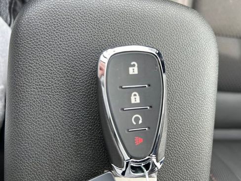 Used 2023 Chevrolet TrailBlazer RS w/ Technology Package image 26