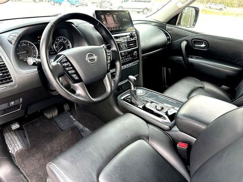 Used 2024 Nissan Armada SV image 13