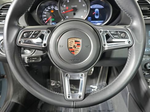 Certified 2017 Porsche 718 Boxster S RWD image 35