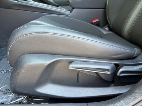 Used 2024 Honda Civic Sport image 28